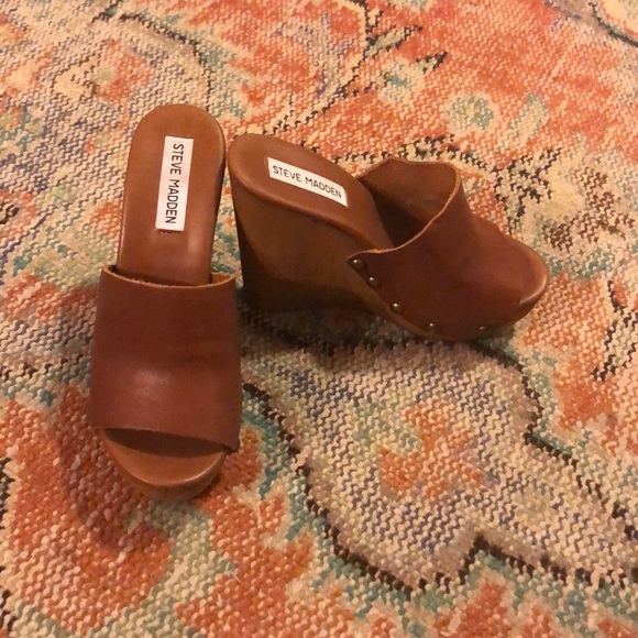 Steve Madden Shoes - Steve Madden leather wedge